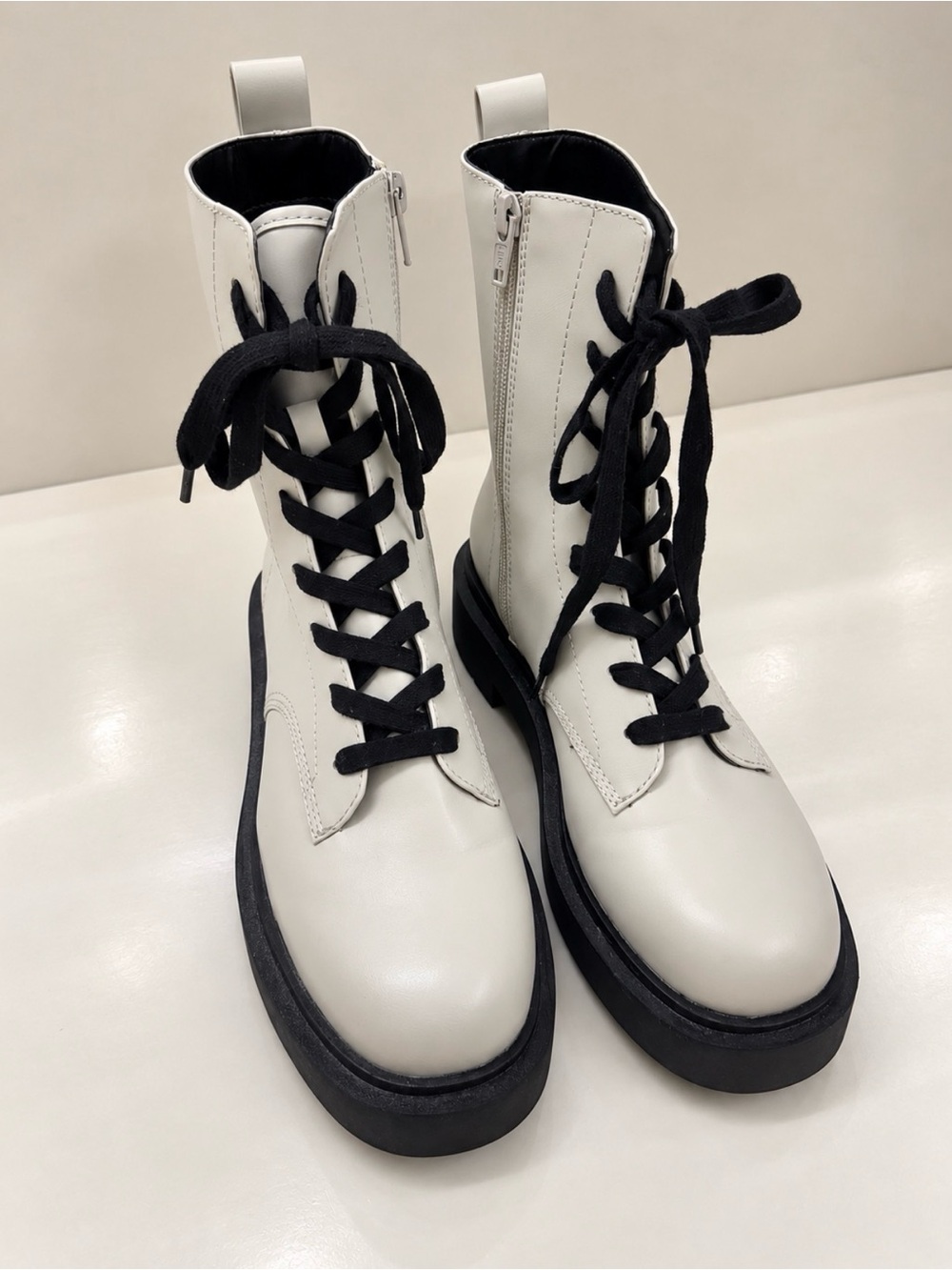 H&M boots - Picture 2 of 3